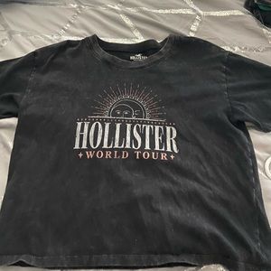 Super soft Hollister tee